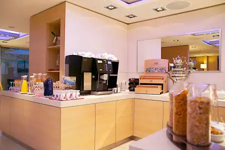 Moxy Zurich - 10