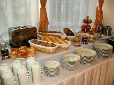 Garni Rambousek - 11