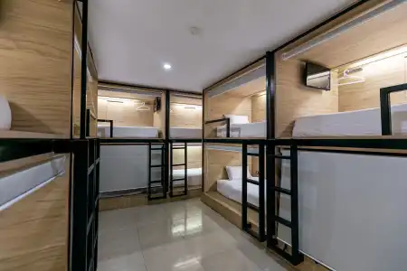 The Bedrooms Hostel Pattaya - 54