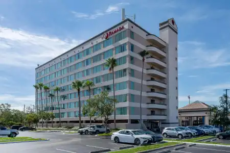 Ramada by Wyndham Kissimmee Gateway - 0