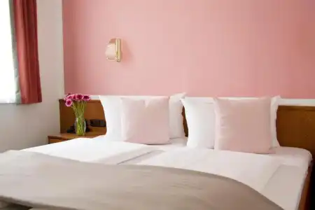 Stadthotel - 18