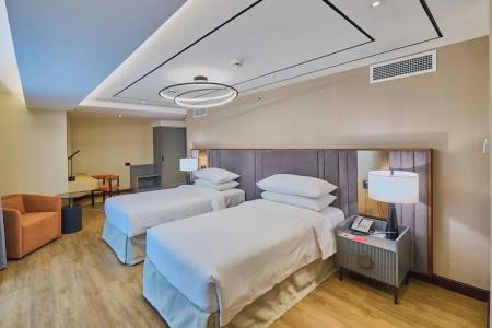 Ramada & Suites by Wyndham Dubai JBR - 51