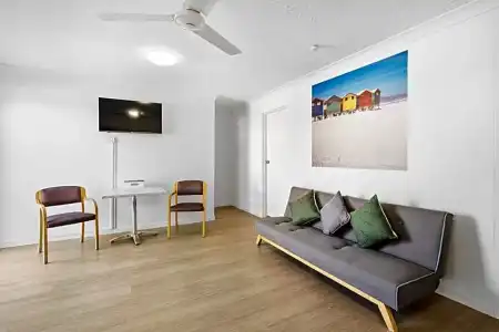 Montego Mermaid Beach Motel - 65
