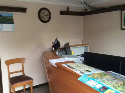 Ferry Motel - 9