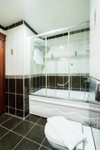 Atam & Suites - 185