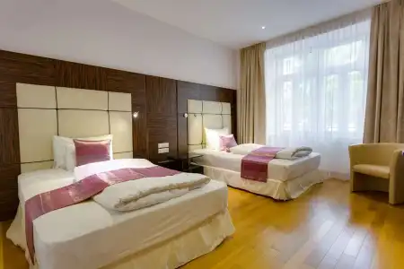 Best Western Plus Arcadia - 2