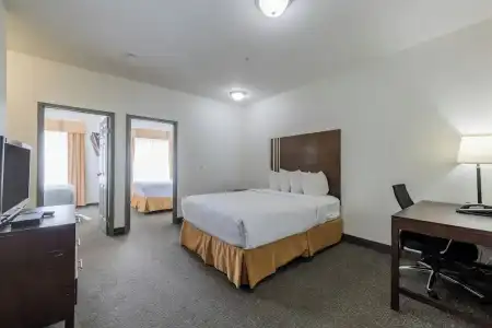 Ramada Limited Golden - 56
