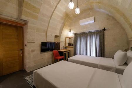 The Niche Cave - 132
