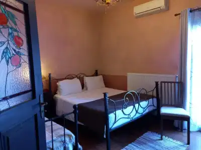 Mythos Guesthouse - 40