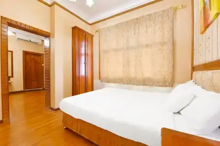 OYO 125 Moon Plaza - 4
