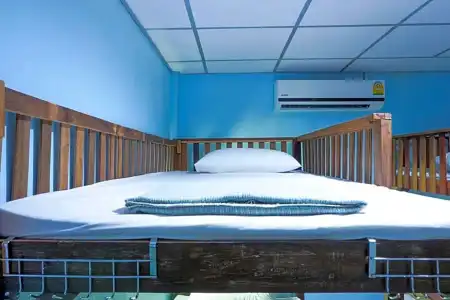 Zleep63 - Hostel - 35