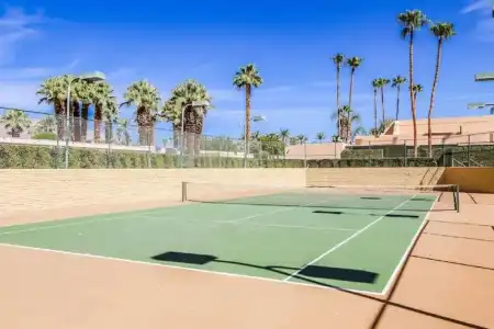 Desert Isle Resort - 8