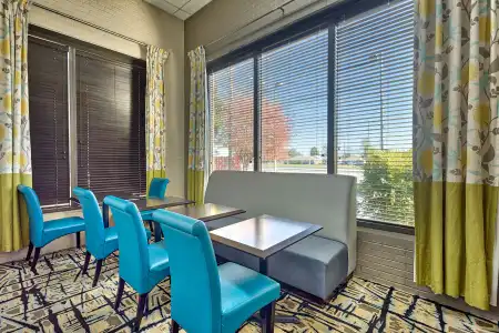 Hampton Inn Norfolk-Naval Base - 26