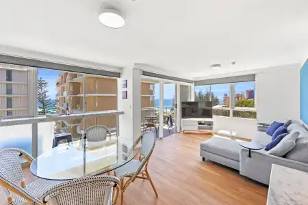 Burleigh Beach Tower - 172