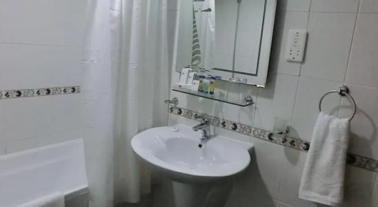 Al Muraqabat Plaza Apartments - 8