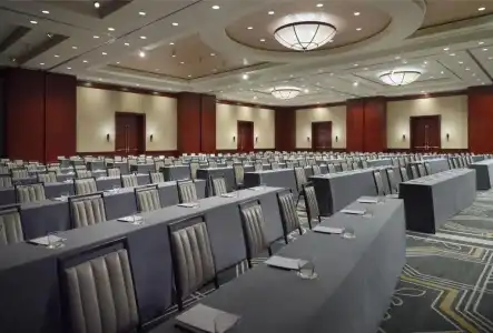 Omni Houston - 17