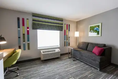Hampton Inn Bismarck - 42