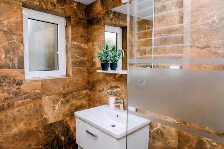 D & Sons Apartments - 166