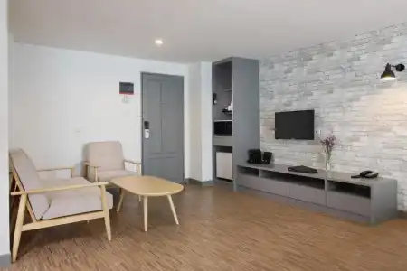 Journeyhub Pattaya Central - 93