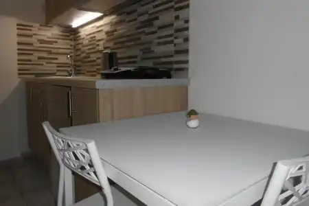Aristo Apartments - 12