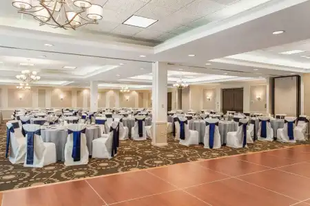 Hampton Inn Colchester - 14