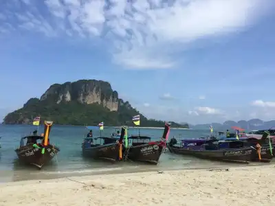Krabi Good Luck Resort - 11