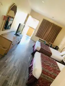 American Inn - 8