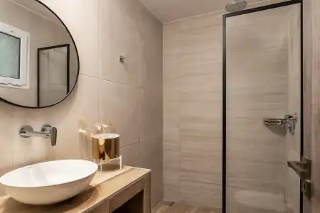 Aeolos Boutique and Suites - 9