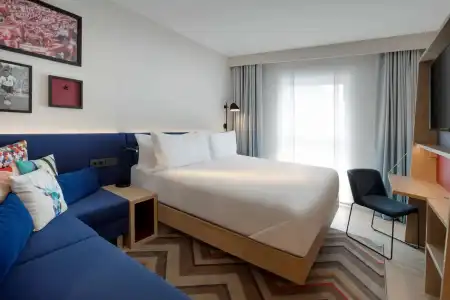 Hampton by Hilton - 31