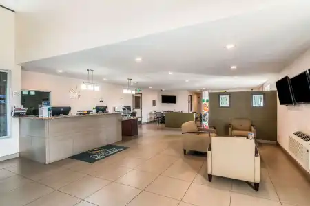 Quality Inn & Suites near Downtown Bakersfield - 1