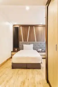 Seven Seas and Apartment - 69