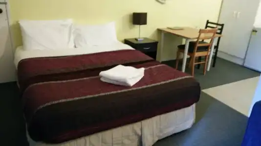 Siesta Motel - 2