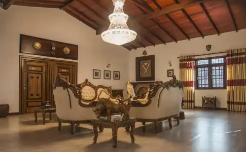 Eagle Regency Boutique - 7