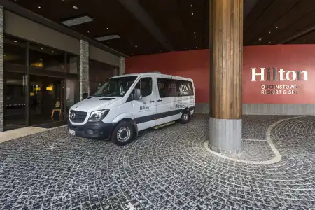 DoubleTree by Hilton Queenstown - 22