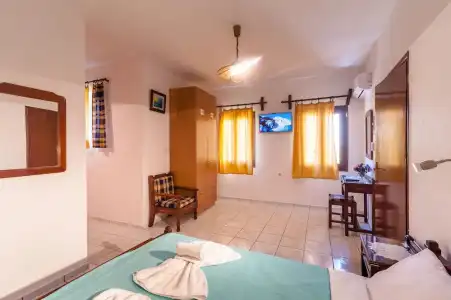 Poco Loco Bed & Breakfast - 40