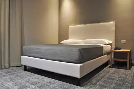 HNN Luxury Suites - 25