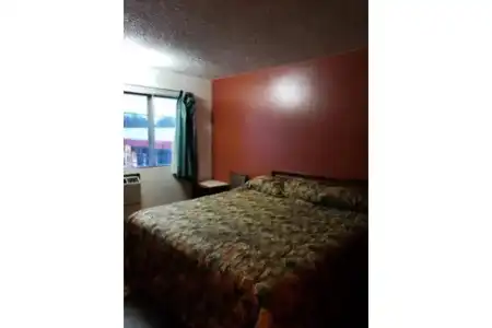 Best Value Inn by OYO Portland OR South East - 54