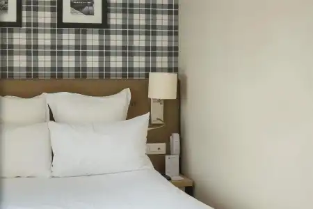 Best Western Le Cheval Blanc - Vieux Port - 43