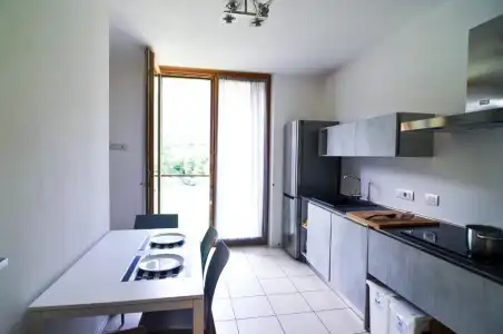 Komodo Short Stay Apartments - 24