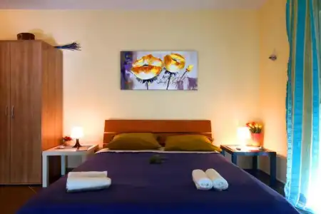 Lighthouse Apartments - 4