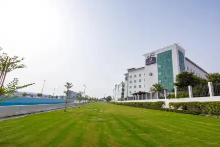 Premier Inn Dubai International Airport - 18