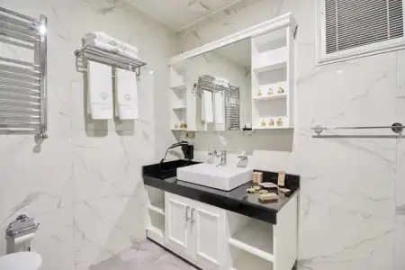 White Palace Old City Boutique - 6