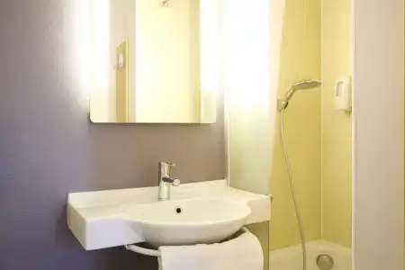 B&B Montpellier Centre Le Millénaire - 8