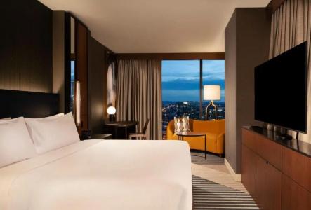 Grand Hyatt - 56