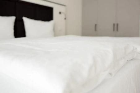 SUYTES Business Studios - 91