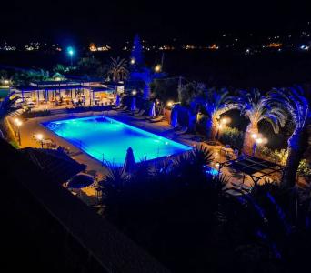 Apollo Resort Art - 48