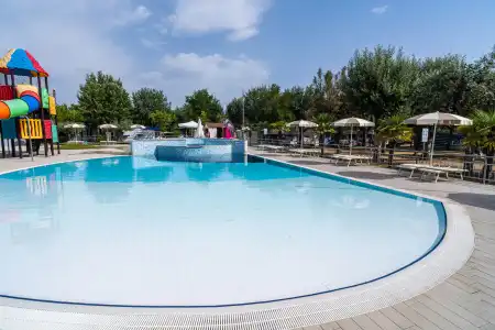 Club Del Sole Stork Family Collection - 13