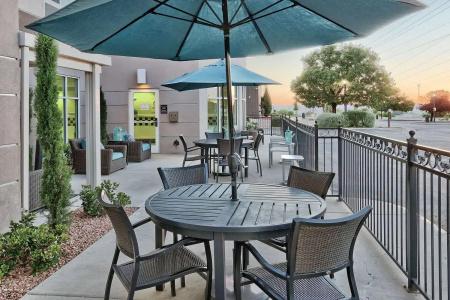 Hilton Garden Inn Albuquerque / Journal Center - 39