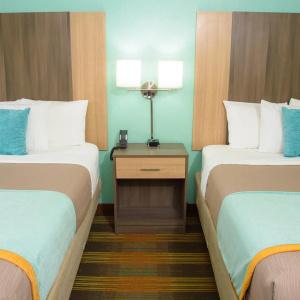 Pigeon River Inn - 37