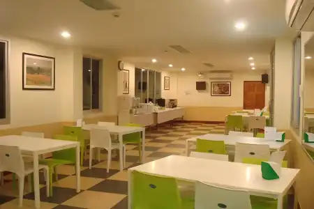 Trat Center - 26